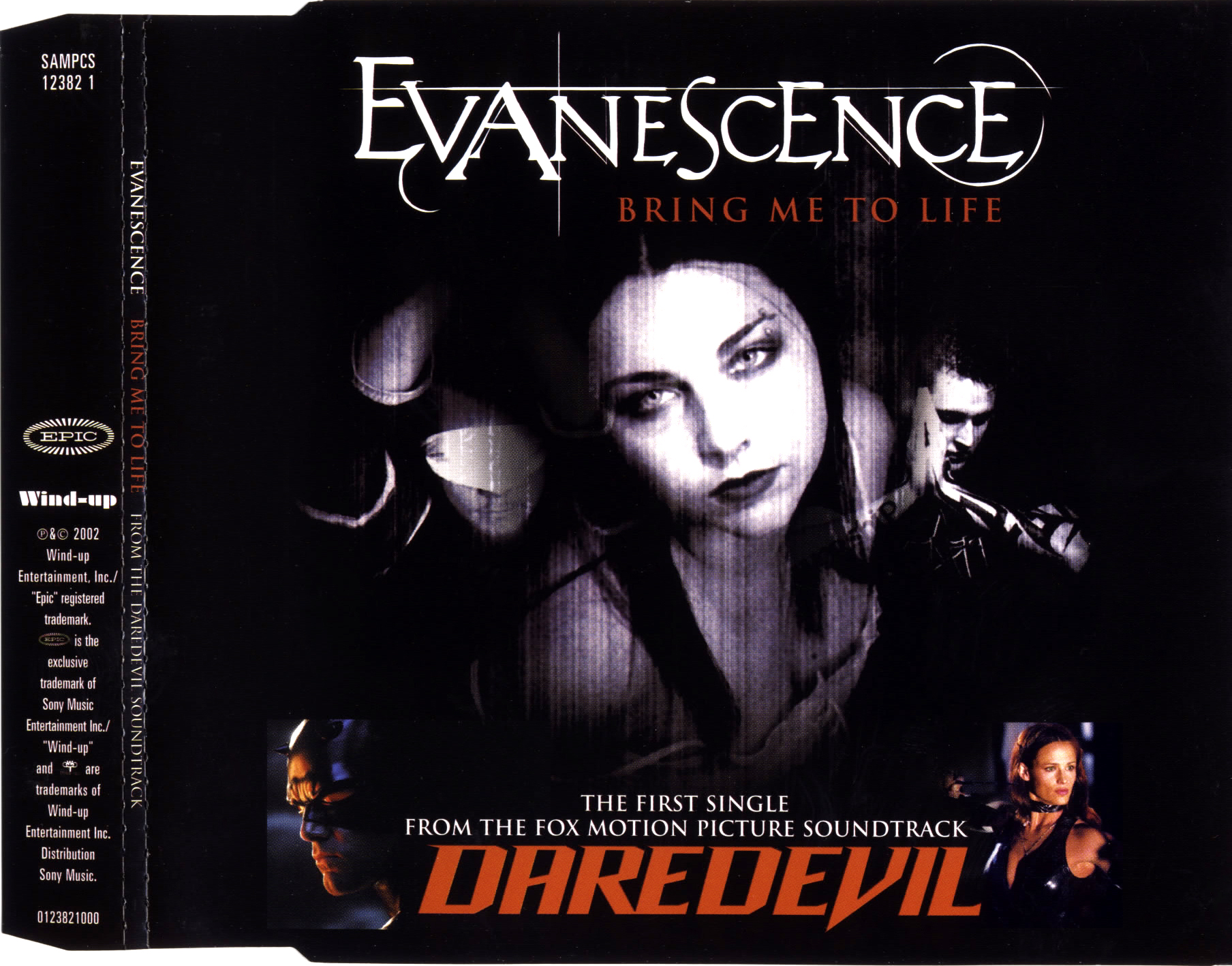 Песня бринг ми ту лайф. Amy Lee Evanescence 2003. Evanescence bring me to Life. Evanescence bring me to Life обложка. Evanescence Постер 2002.