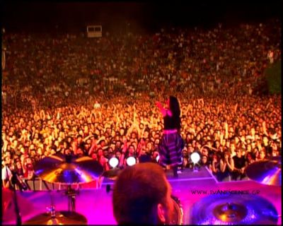 File:Evanescence Athens 2004 5.jpg